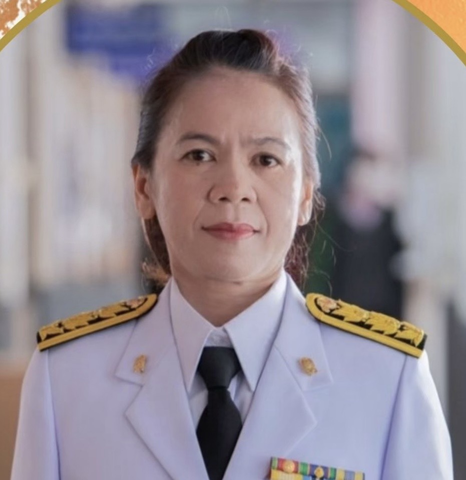 มะลิวัลย์  ศรีบานชื่น