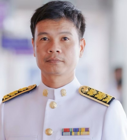 ปริญญา  สาลีพิมพ์
