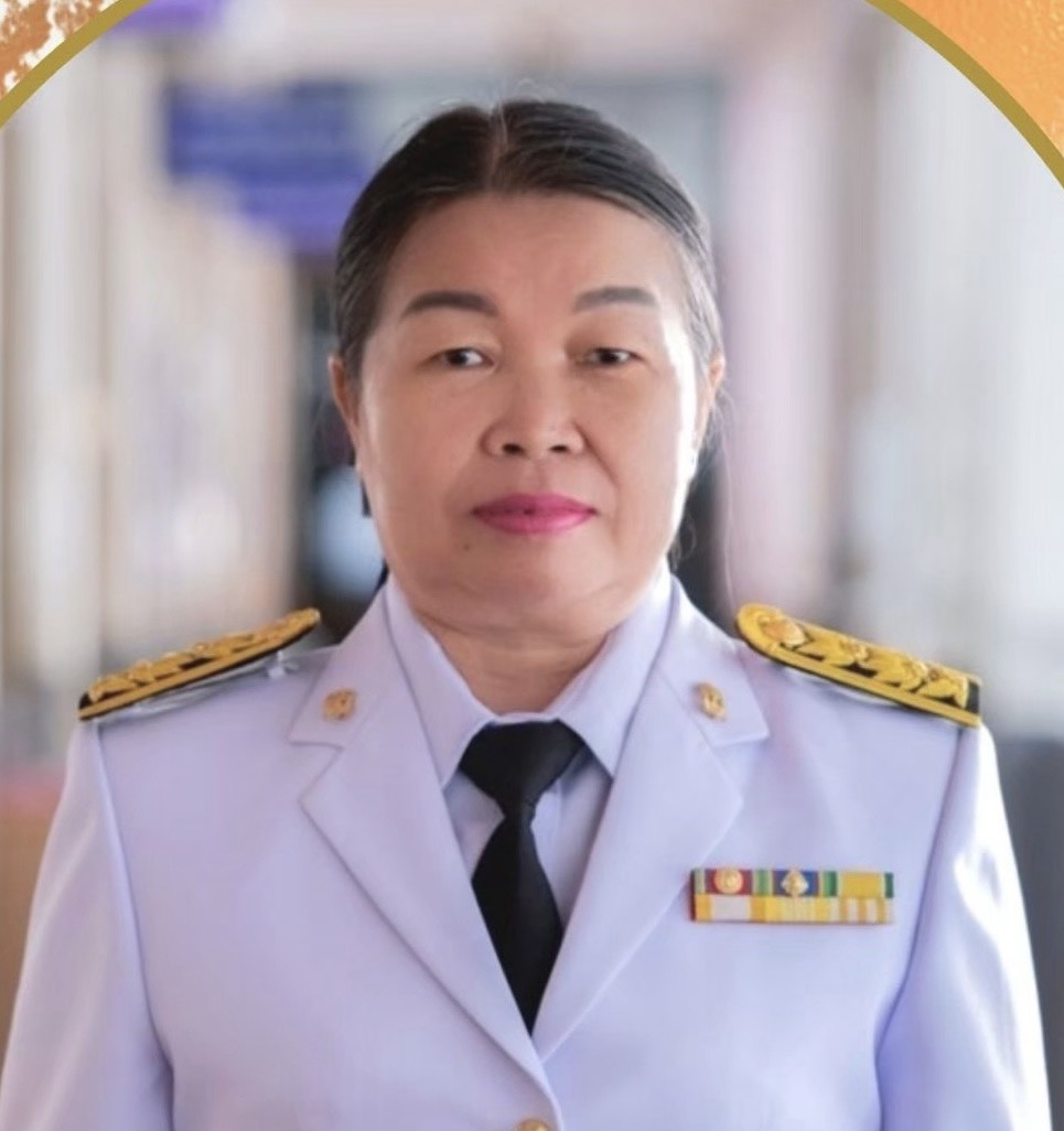 รุ่งนภา  ขูรูรักษ์