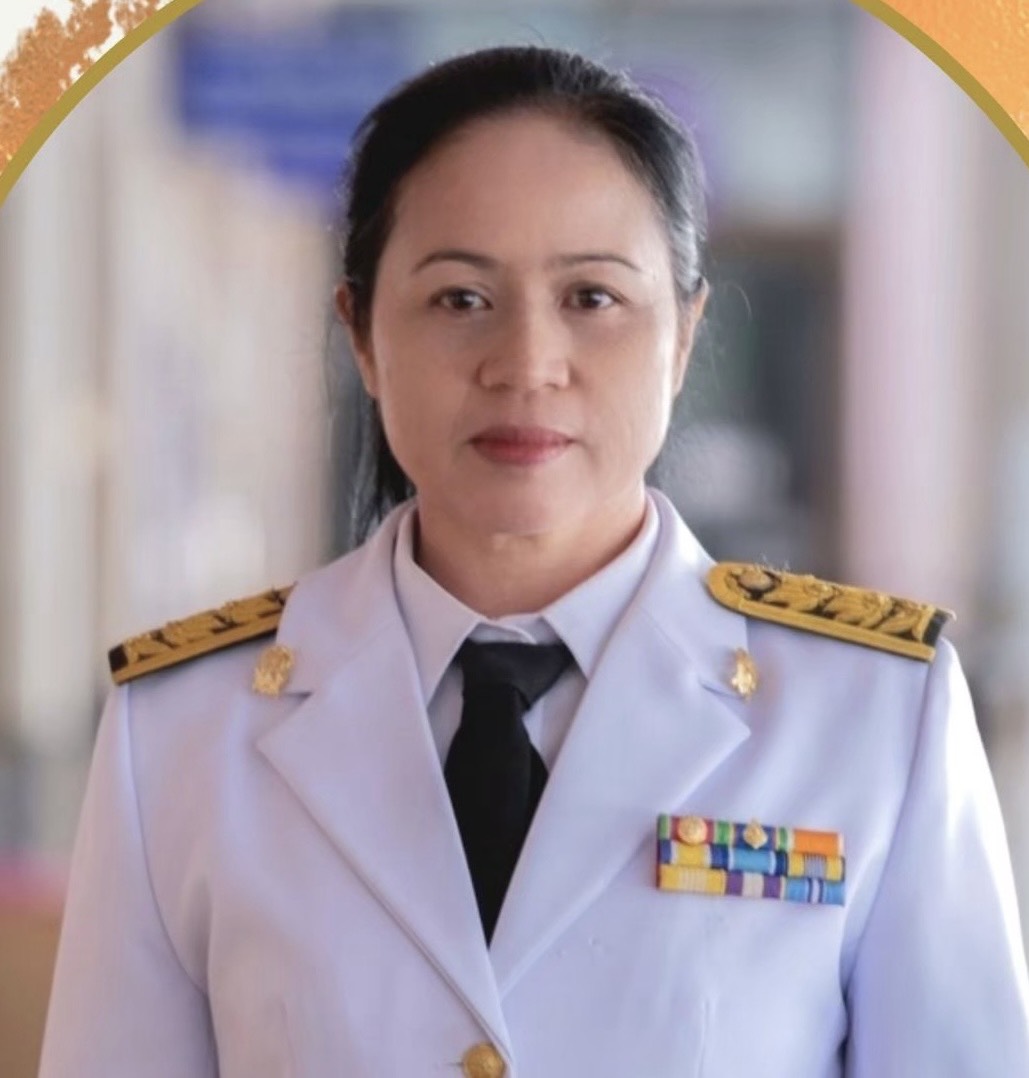 คำฟ้า  นาสมบูรณ์
