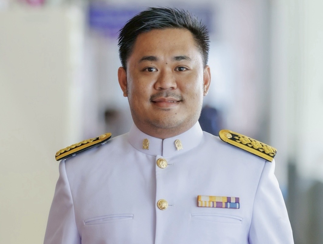 สองขวัญ พรศิวกุลวงศ์