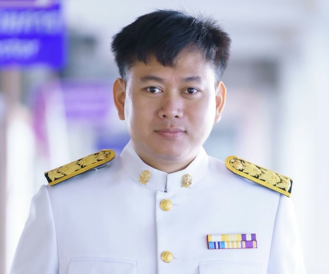 สุรศักดิ์  นาสมใจ
