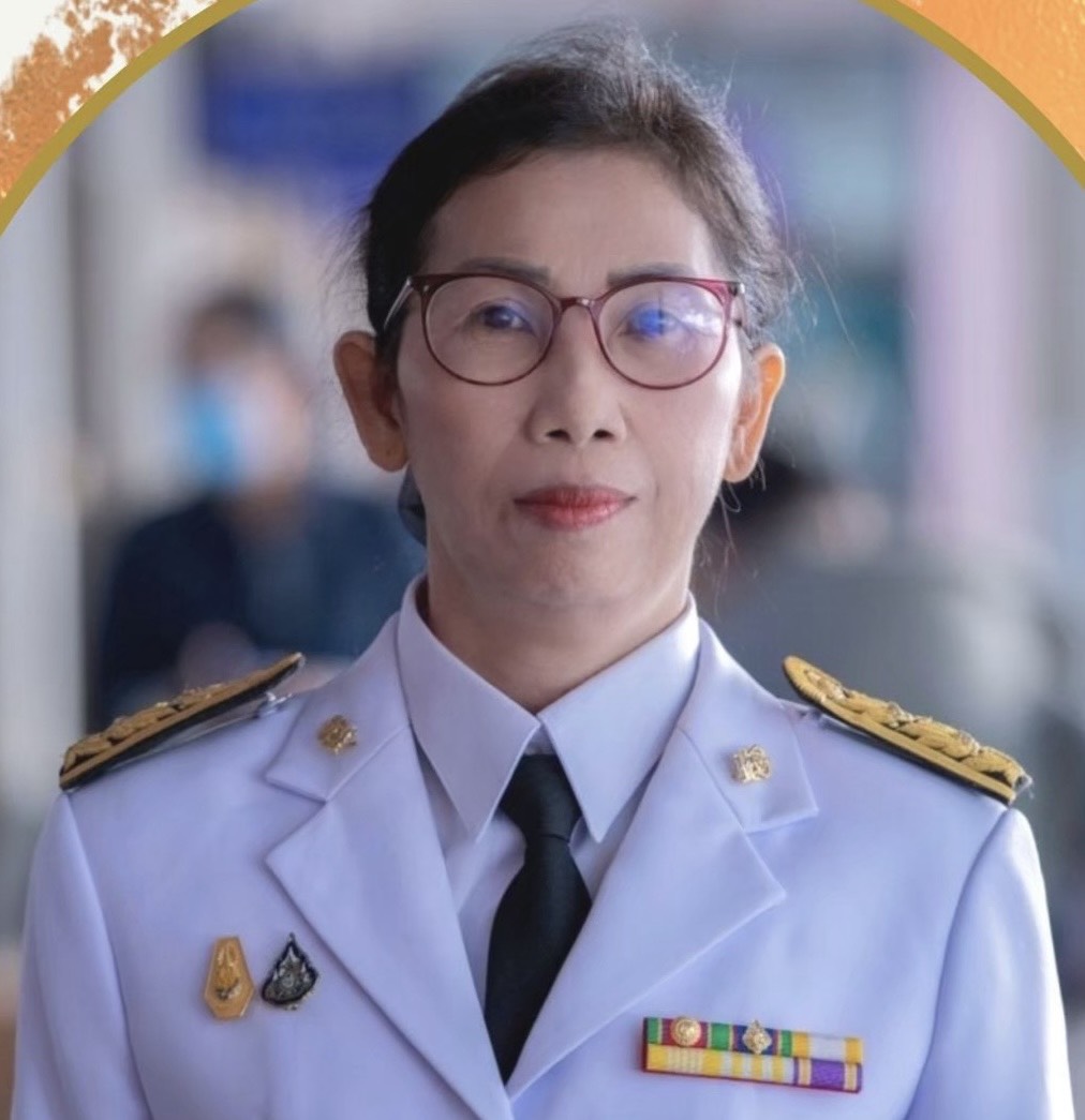 นุชรี  สุริสาร